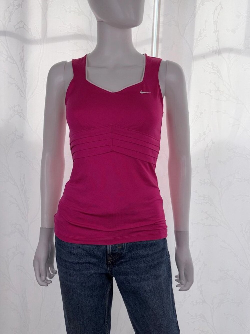 NIKE women's  pink tank top small